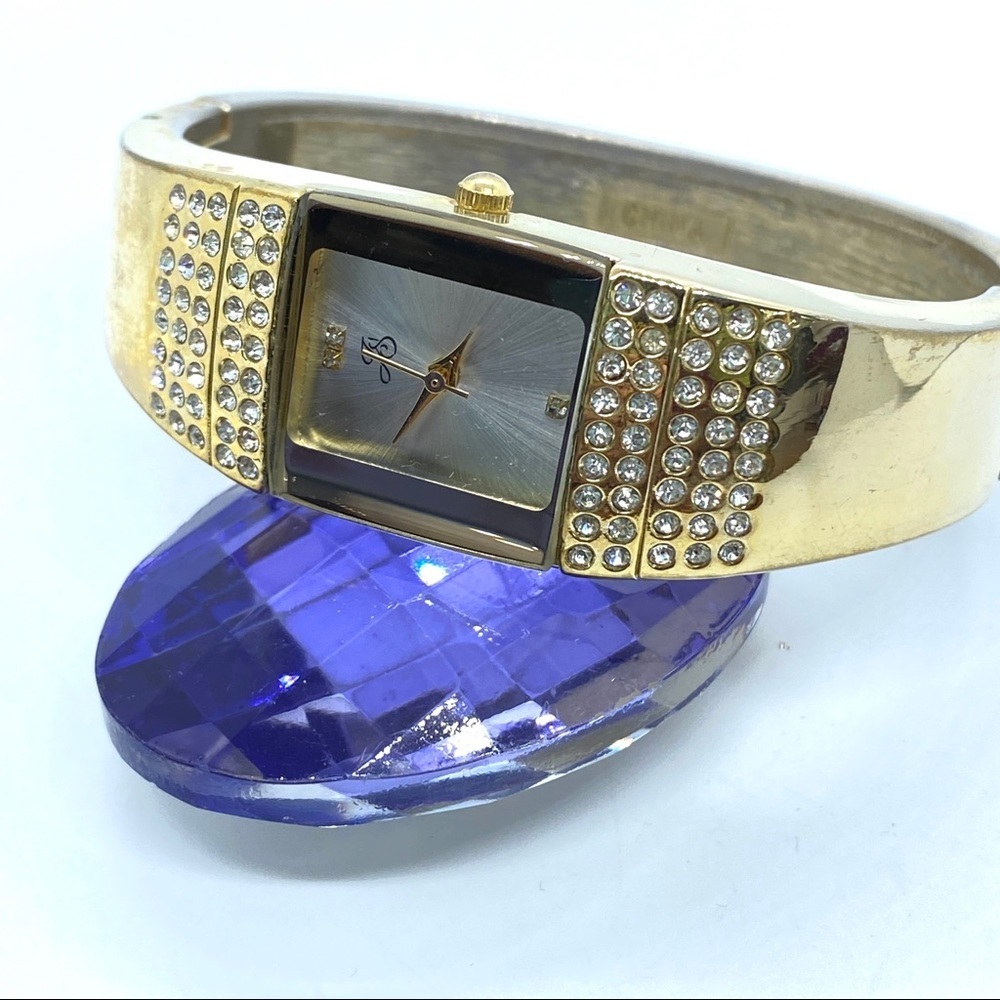 JS Wrist Watch Gold Bangle Magnetic Cuff Watch